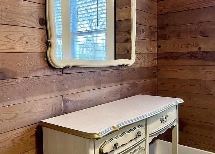 Holiday home Renovated Waterfront Ideal For Families Or Groups In Louisiana *